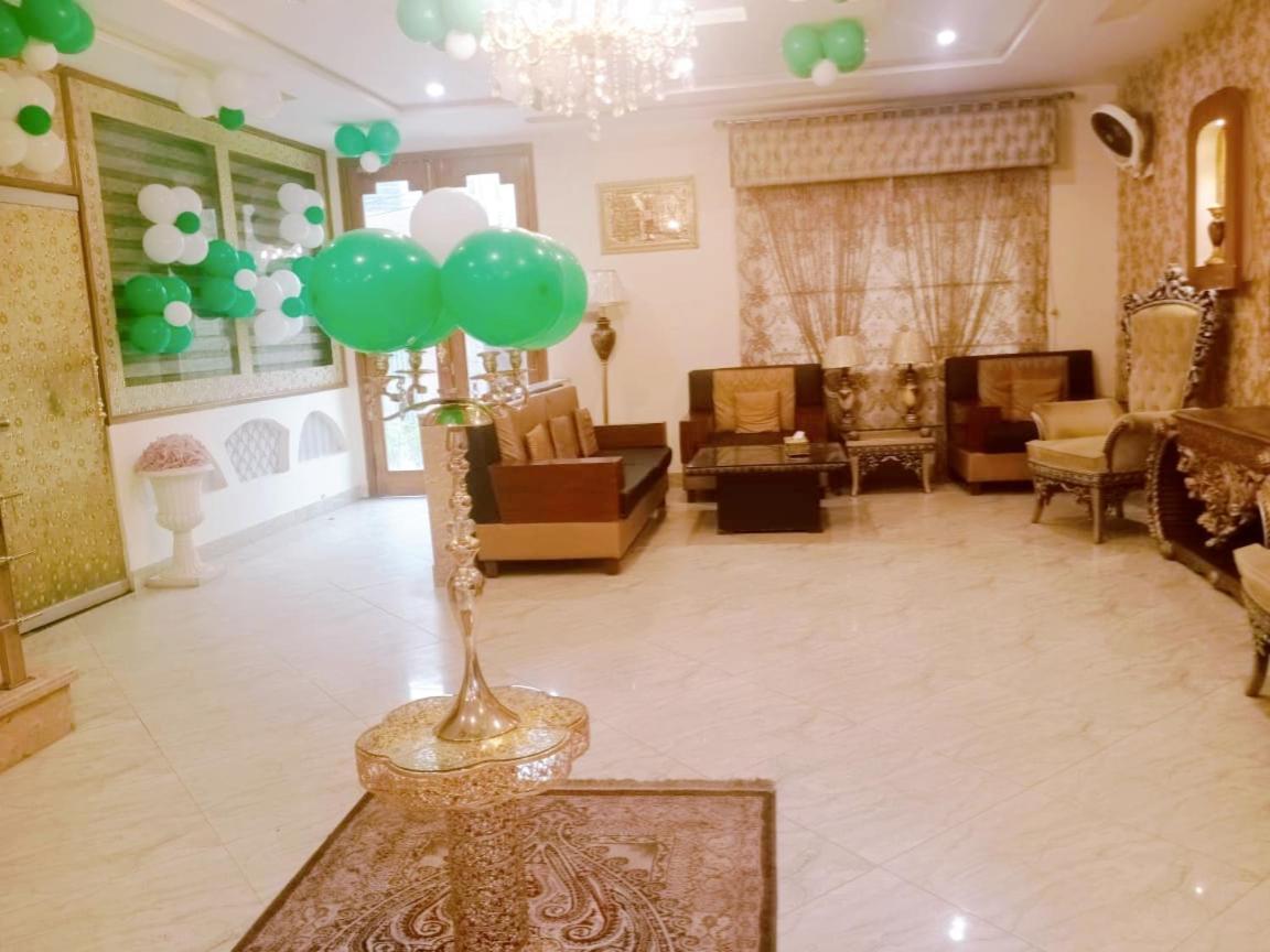 Hotel S.R. Lounge Multan Eksteriør bilde