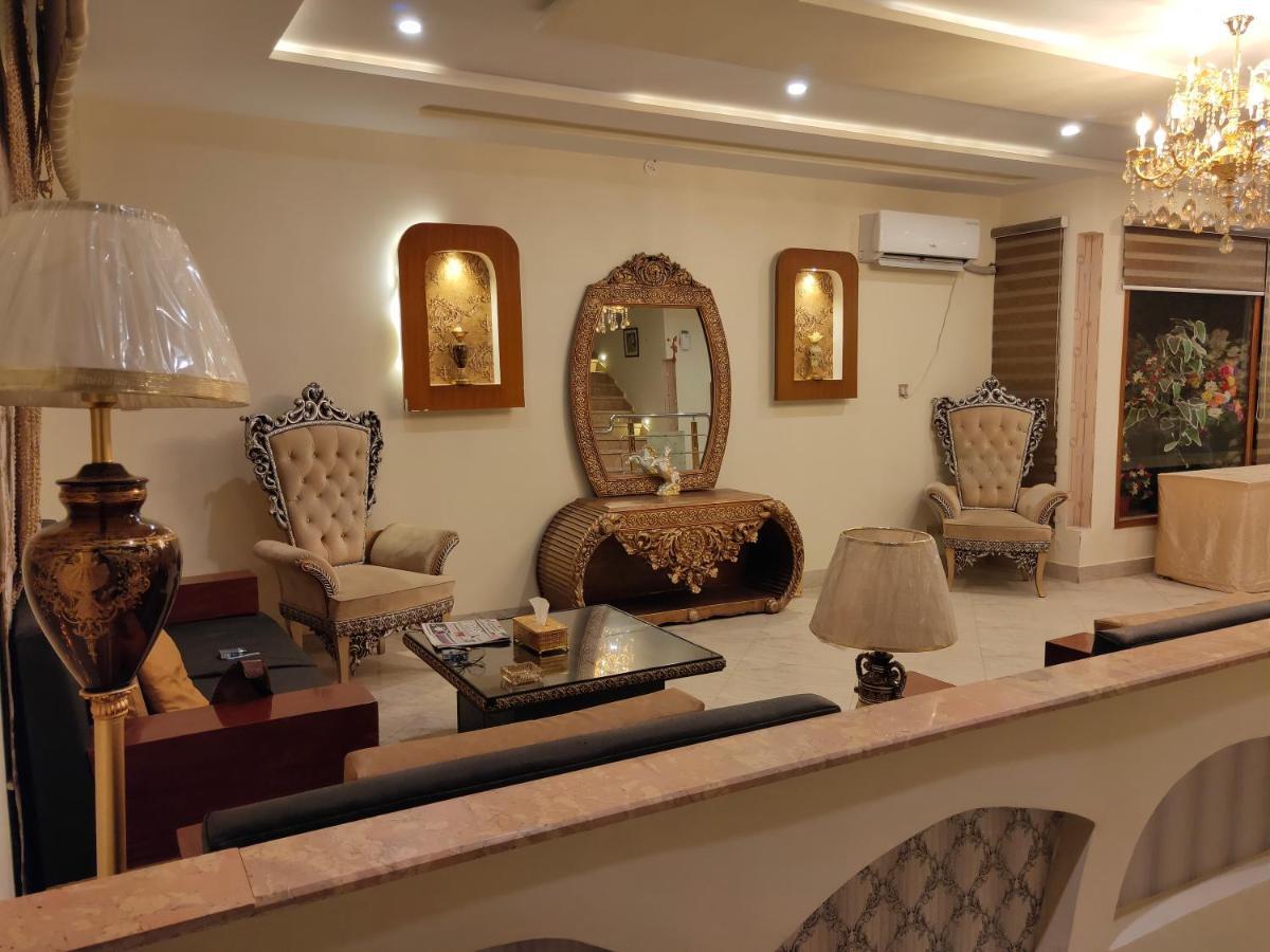 Hotel S.R. Lounge Multan Eksteriør bilde