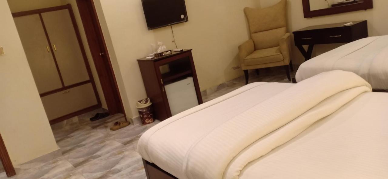 Hotel S.R. Lounge Multan Eksteriør bilde