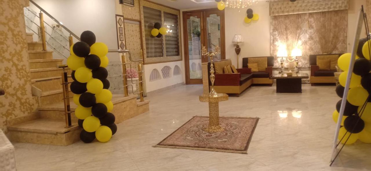 Hotel S.R. Lounge Multan Eksteriør bilde